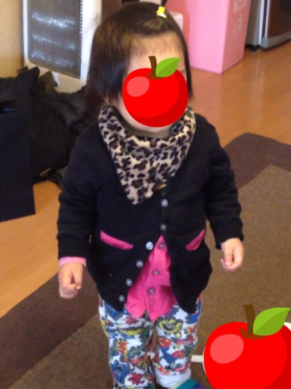 「カーディガン、ひょう柄、男の子コーデ」｜「ANAP kidsの柄パンツ（その他パンツ、ホワイト系）」を使った、imuさん（キッズ・90cm）の春コーディネートの1枚目の写真