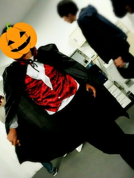 「ハロウィン 仮装」｜「アイテム（ジャケット/アウター）」を使った、瑛 たなーかさん（メンズ・177cm）の秋コーディネート