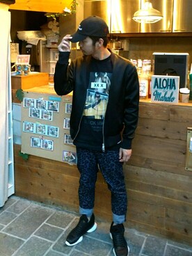「NEIL BARRETT（ニールバレット）のアイテム（ジャケット/アウター）」を使った、Kouya Matsuuraさん（メンズ・170cm）の春コーディネート