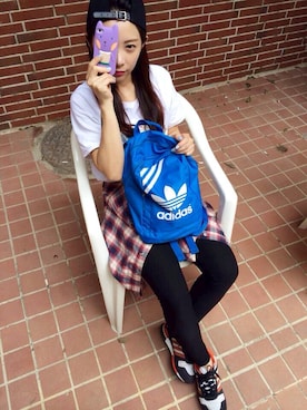 Katrina Leeさんのコーディネート