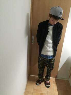 「LOWRYS FARM（ローリーズファーム）のアイテム（スタジャン）」を使った、かっちゃん。さん（メンズ・167cm）の春コーディネート