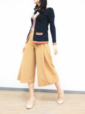 「アイテム（カーゴパンツ、イエロー系）」を使った、TokyoShibuyanahooさん（レディース・170cm）の秋コーディネート