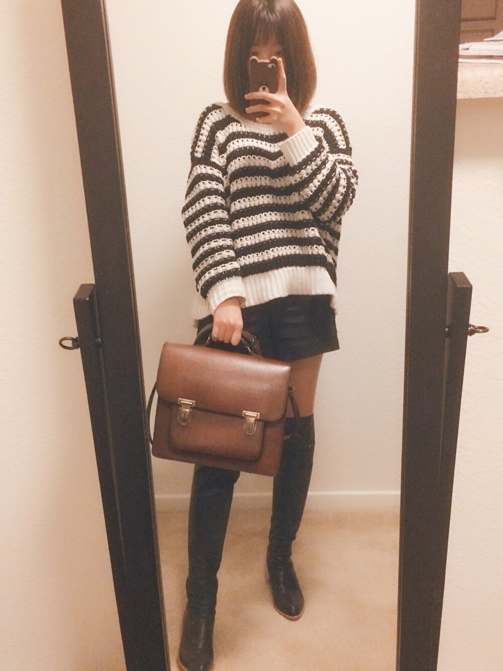 「school day、stripe、boots」｜「FREE PEOPLEのアイテム（トップス、その他）」を使った、paintsupercuteさん（レディース・157cm）の秋コーディネートの1枚目の写真