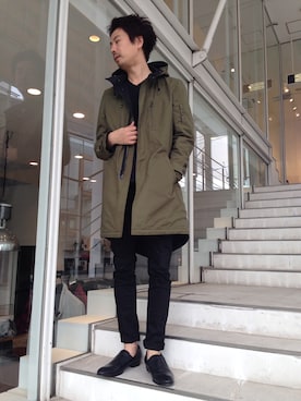 「リバーシブル」｜「アイテム（カバーオール）」を使った、OMIさん（メンズ・180cm）の秋コーディネート