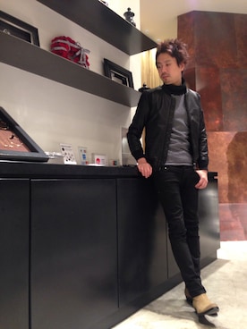 「スエードシューズ」｜「アイテム（ブーツ）」を使った、OMIさん（メンズ・180cm）の冬コーディネート