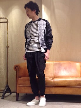 「buddy（バディ）のアイテム（スニーカー）」を使った、OMIさん（メンズ・180cm）の春コーディネート