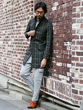 「The DUFFER of ST.GEORGE（ザダファーオブセントジョージ）のアイテム（チェスターコート）」を使った、JEEさん（メンズ・182cm）の冬コーディネート