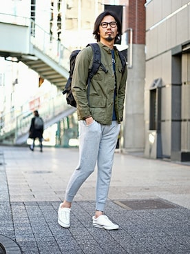 「アイテム（ミリタリージャケット）」を使った、JEEさん（メンズ・182cm）の春コーディネート