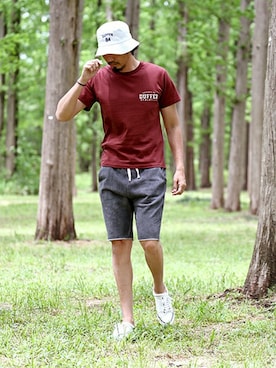 「バックプリント」｜JEEさん（メンズ・182cm）の夏コーディネート