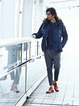 「アイテム（ダウンジャケット/コート、ブルー系）」を使った、JEEさん（メンズ・182cm）の冬コーディネート