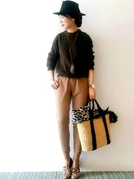 「Tolani（トラニ）のアイテム」を使った、𝓅𝑜𝒸𝑜さん（レディース・156cm）の秋コーディネート