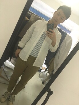 「initial（イニシャル）のアイテム（チノパンツ）」を使った、阿磊さん（メンズ・170cm）の春コーディネート