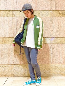 「Design Tshirts Store graniph（デザイン　ティーシャツ　ストア　グラニフ）のアイテム（ブルゾン）」を使った、TAKIZAWAさん（レディース・167cm）の冬コーディネート