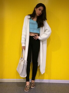 「PULL&BEAR（プルアンドベア）のアイテム（レッグウェア）」を使った、Nita  Chowさん（レディース・164cm）の春コーディネート