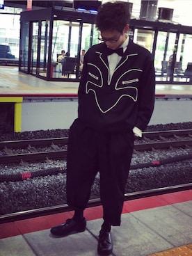 「Paul Smith（ポールスミス）のアイテム（蝶ネクタイ）」を使った、シンノスケさん（メンズ・172cm）の秋コーディネート