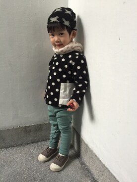 Sanya Leeさんのコーディネート