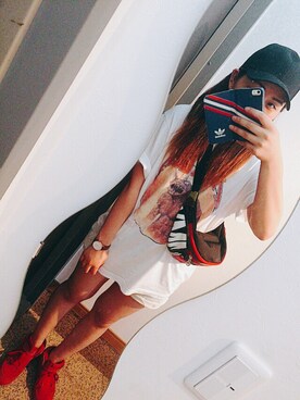 「アイテム（ボディバッグ/ウエストポーチ、グリーン系）」を使った、piiさん（レディース・159cm）の春コーディネート