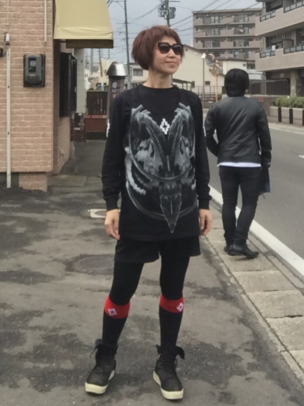 「RINGselectshop、MARCELO BURLON」｜「MARCELO BURLONのアイテム（タンクトップ、ブラック系）」を使った、MizueTakahashiさん（レディース・165cm）の春コーディネートの1枚目の写真