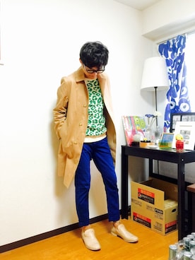 「黒縁メガネ」｜「アイテム（ステンカラーコート）」を使った、HIROさん（メンズ・171cm）の春コーディネート