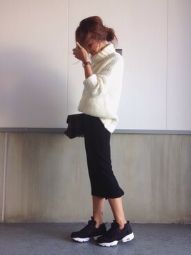 kayo is wearing Ameri "ANN'S CABLE TURTLE KNIT"