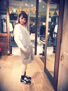 「zootie」｜「アイテム（スニーカー）」を使った、はまさん（レディース・160cm）の冬コーディネート