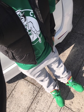 「Champion（チャンピオン）のアイテム（スラックス）」を使った、sneakermafia777さん（メンズ・171cm）の春コーディネート