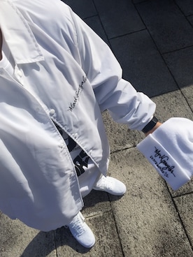 「オールホワイト」｜「アイテム（ナイロンジャケット）」を使った、sneakermafia777さん（メンズ・171cm）の冬コーディネート