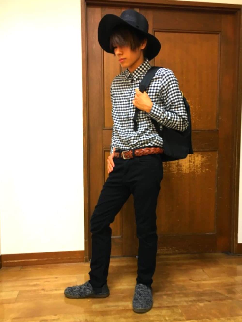 「Right-onのアイテム（シャツ/ブラウス、ブラック系）」を使った、TSUBASAさん（メンズ・163cm）の夏コーディネートの1枚目の写真