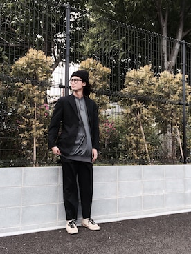 「Calvin Klein（カルバン・クライン）のアイテム（セットアップ）」を使った、君嶋麻耶さん（メンズ・176cm）の春コーディネート