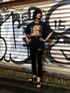 「Undercoverism（アンダーカバイズム）のアイテム」を使った、君嶋麻耶さん（メンズ・176cm）の夏コーディネート