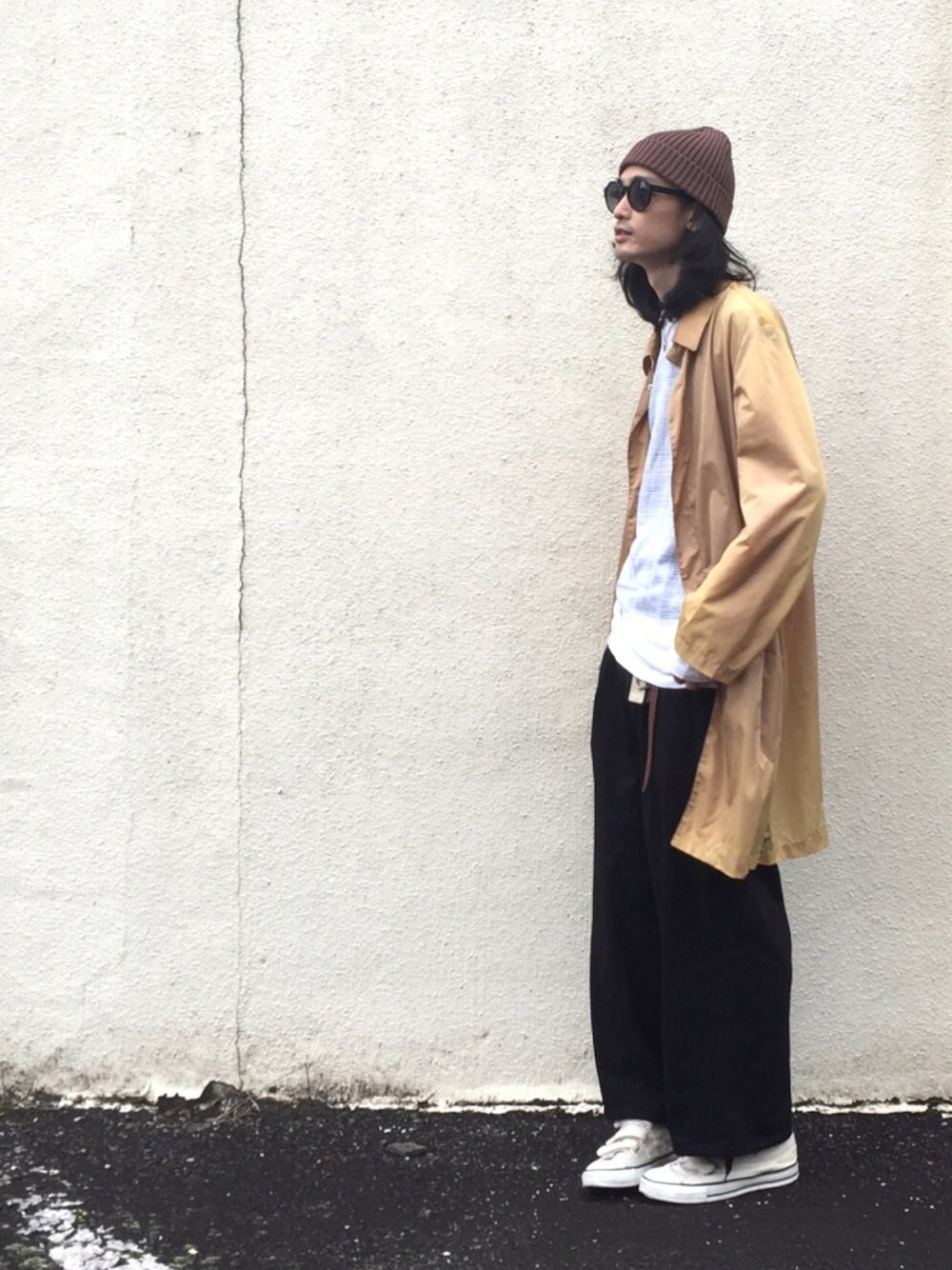 「ERMENEGILDO ZEGNA、Martin Margiela、iroquois、Oliver goldsmith、KIJIMA TAKAYUKI、vintage、converse」｜「UNITED ARROWSの＜KIJIMA TAKAYUKI（キジマタカユキ）＞T RIB KNITCAP（ニットキャップ/ビーニー、ブラウン系）」を使った、君嶋麻耶さん（メンズ・176cm）の秋コーディネートの1枚目の写真