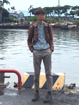 「Carhartt（カーハート）のアイテム（ナイロンジャケット）」を使った、楚門さん（メンズ・183cm）の秋コーディネート
