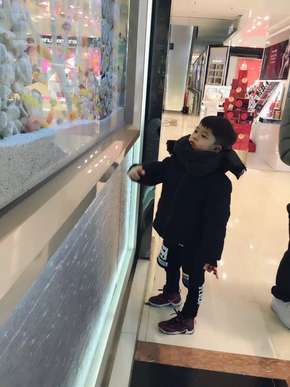 「kids」｜「NIKEのアイテム（スニーカー、パープル系）」を使った、心怡52さん（キッズ・120cm）の冬コーディネートの1枚目の写真
