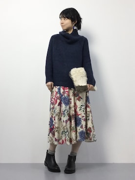 「花柄 スカート」｜「アイテム（ブーティ）」を使った、sayaさん（レディース・163cm）の秋コーディネート