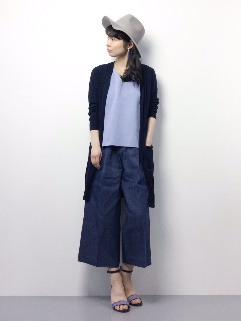 「GIORDANOの[GIORDANO] ｶﾗｰﾛﾝｸﾞｶｰﾃﾞｨｶﾞﾝ（カーディガン/ボレロ、ブルー系）」を使った、sayaさん（レディース・163cm）の春コーディネートの1枚目の写真
