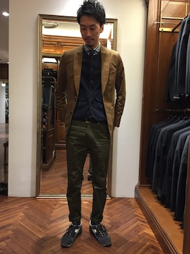 「アイテム（ネクタイ、レッド系）」を使った、ittoさん（メンズ・180cm）の冬コーディネート