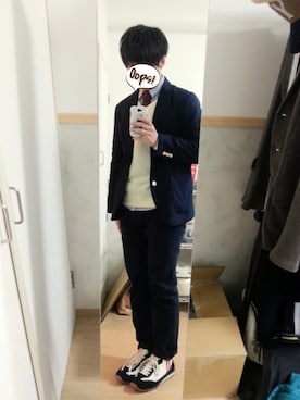 「アイテム（ネクタイ、レッド系）」を使った、KENZOーさん（メンズ・169cm）の冬コーディネート