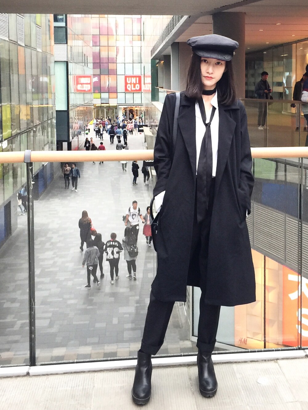 「SLYのアイテム（ピーコート、ブラック系）」を使った、Volcanoさん（レディース・164cm）の春コーディネートの1枚目の写真