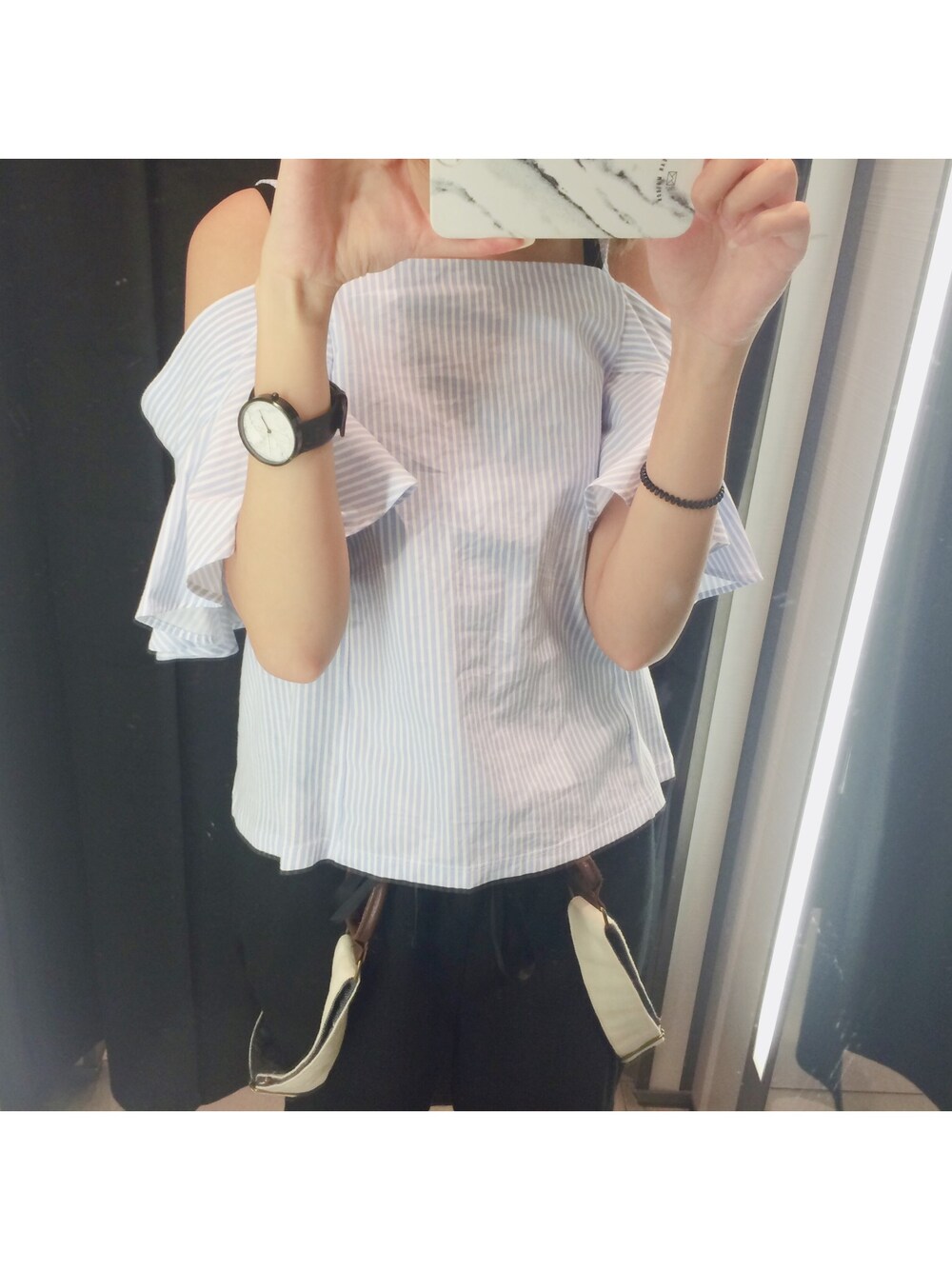 「ZARAのアイテム（キャミソール、ブルー系）」を使った、Aparenthesisさん（レディース・160cm）の夏コーディネートの1枚目の写真