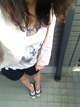 「RNA-N（アールエヌエーエヌ）のブルドッグ Tシャツ♡（Tシャツ/カットソー、グレー系）」を使った、地図が読めない女さん（レディース・165cm）の春コーディネート