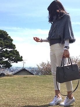 「モノトーンコーデ」｜「アイテム（ポンチョ）」を使った、Rさん（レディース・157cm）の春コーディネート