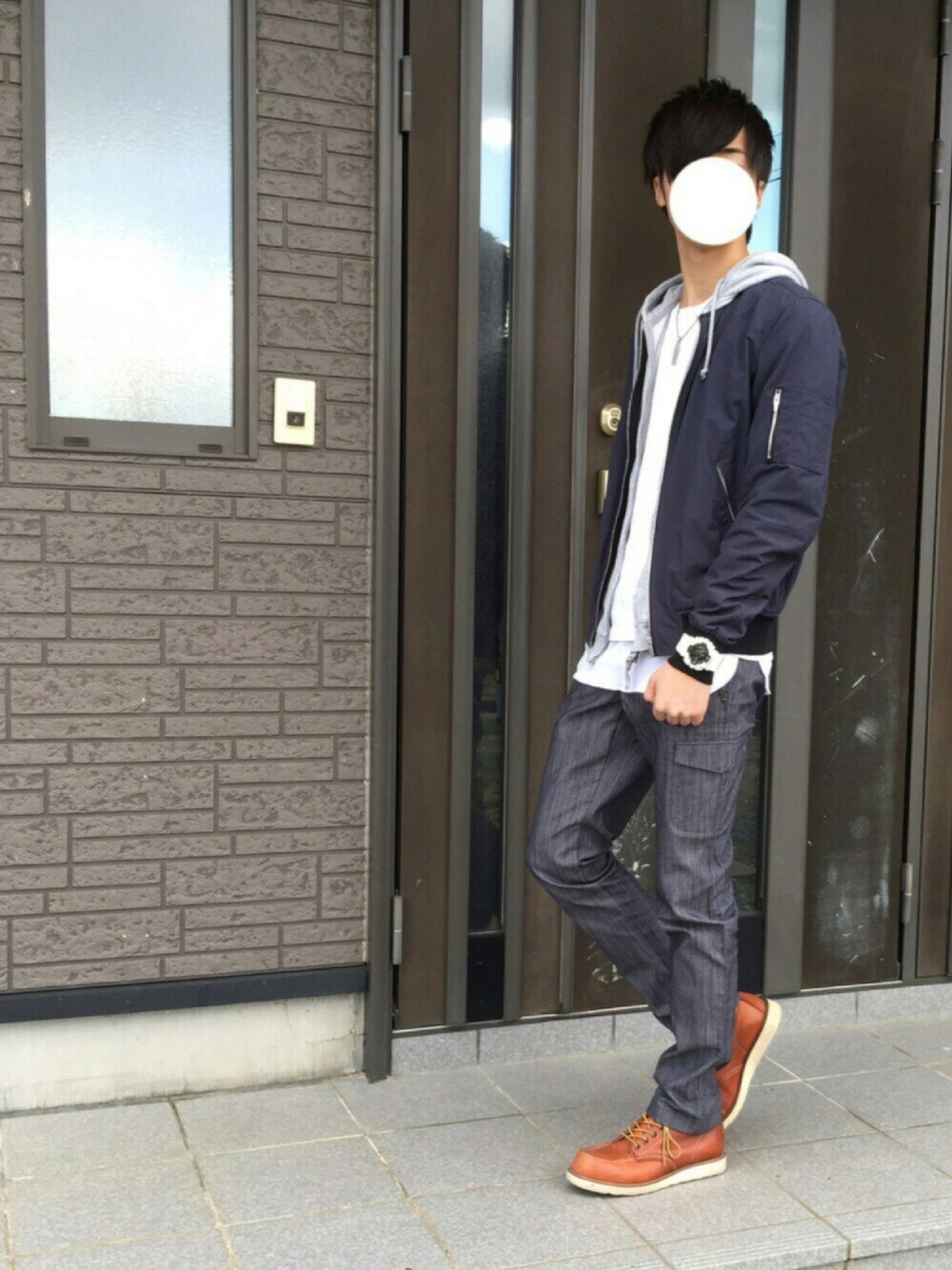 「休日スタイル、シンプルコーデ、秋のコーデ、MA-1、パーカー、G-SHOCK、GLOBAL WORK、Hanes、コムサイズム、COME CA ISM」｜「ZARAのアイテム（ジャケット/アウター、ブルー系）」を使った、りょうすけさん（メンズ・178cm）の秋コーディネートの1枚目の写真