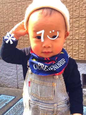 「リーバイス」｜「アイテム（サロペット/オーバーオール）」を使った、7◡̈さん（キッズ・80cm）の春コーディネート