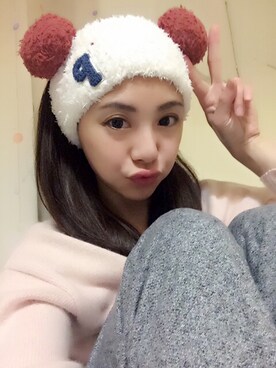 「Roots Canadaのアイテム（パンツ）」を使った、Kelly Chenさん（レディース・167cm）の春コーディネート