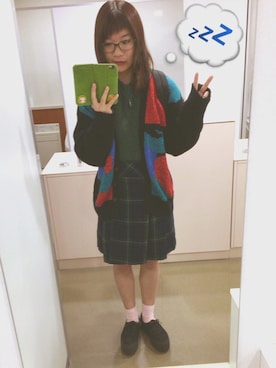 「UNIQLO（ユニクロ）のアイテム（ニット/セーター、グリーン系）」を使った、mmさん（レディース・153cm）の秋コーディネート