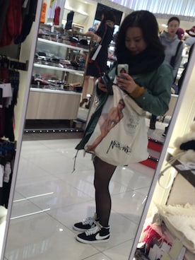 「THE NORTH FACE（ザノースフェイス）のアイテム（ミリタリージャケット）」を使った、Zhenwei Changさん（レディース・153cm）の冬コーディネート