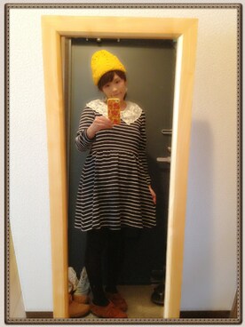 「niko and...（ニコアンド）のアイテム（ニットキャップ/ビーニー、イエロー系）」を使った、chiikoさん（レディース・156cm）の冬コーディネート