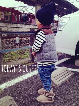 「アイテム（ダウンベスト、ブラウン系）」を使った、atsuさん（キッズ・80cm）の秋コーディネート