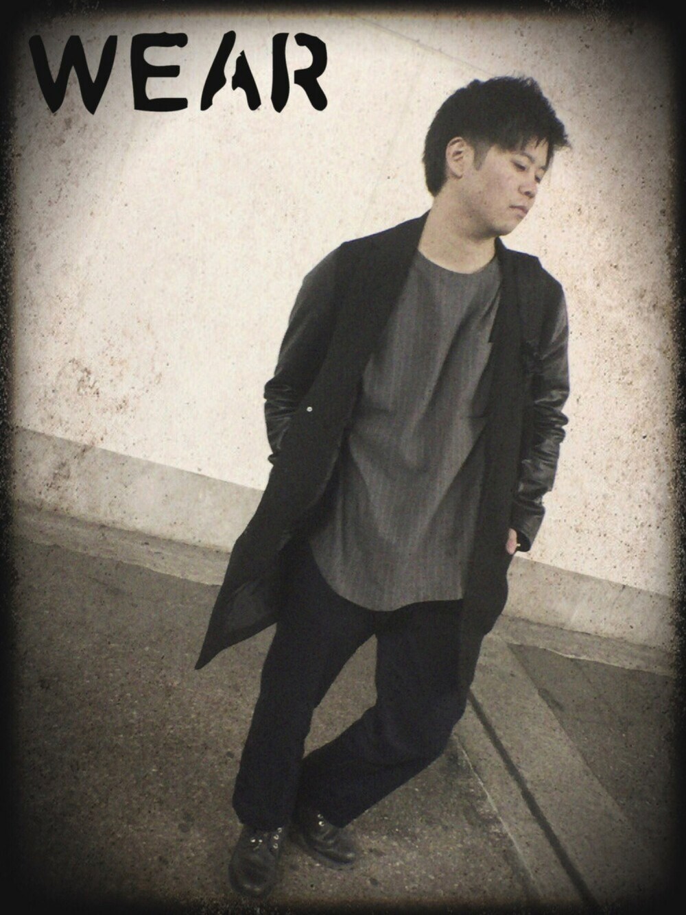 「Dickies、チェスターコート、黒、カジュアル、冬、ネイビー身につけ隊、寒い、used、RAGEBLUE、ワイドパンツ」｜「MK MICHEL KLEIN HOMME のチェスターコート（ライトリーメルトン）（チェスターコート、ブラック系）」を使った、むーちょさん（メンズ・171cm）の冬コーディネートの1枚目の写真