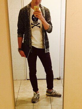 「アイテム（デニムパンツ、レッド系）」を使った、名古屋サラリーマンさん（メンズ・181cm）の秋コーディネート